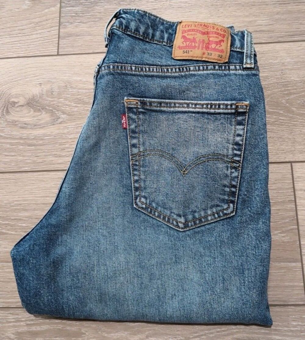 LEVIS 541 MENS 33X32 STRAIGHT STRETCH MEDIUM WASH DENIM BLUE JEANS EUC